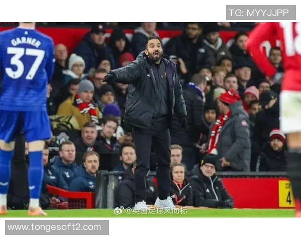 曼联赛后采访爆金句，引全场大笑