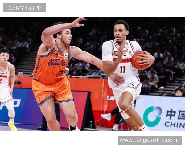 球迷炸锅：季后赛这一行为引热议！